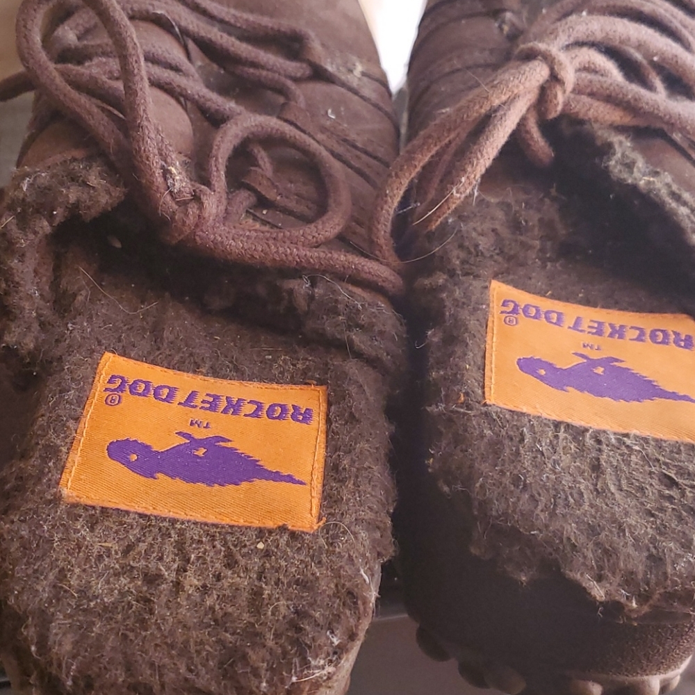 Shoe - Picture 4 of 4
